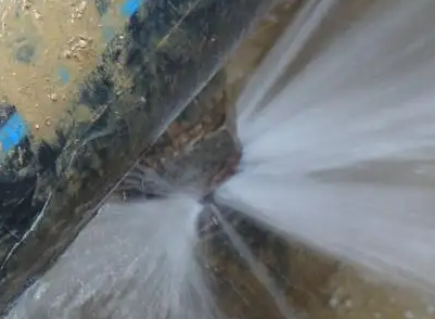 来凤卫生间测漏水施工步骤